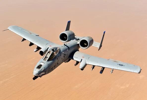Boeing vyrobí křídla pro zbývající bitevní letouny A-10 Thunderbolt II