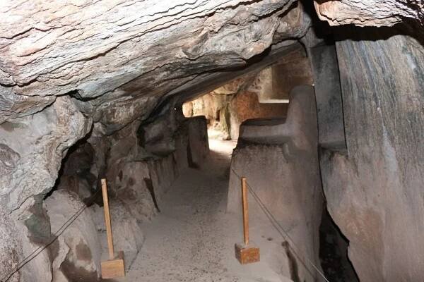q’enqo grande – the sacred inca huaca complex & cave