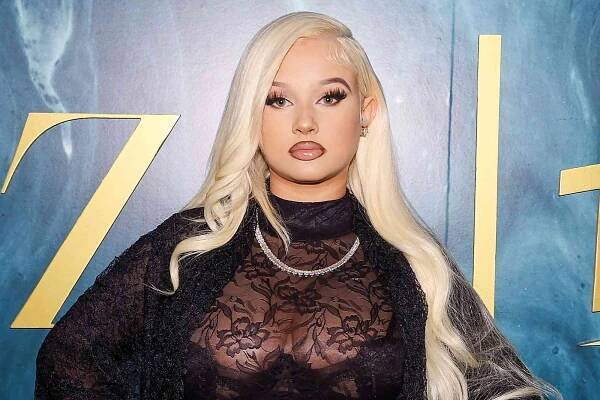 Alabama Barker Says She’s ‘Natural, Besides My Lips’ in Response to Cosmetic Surgery Claim