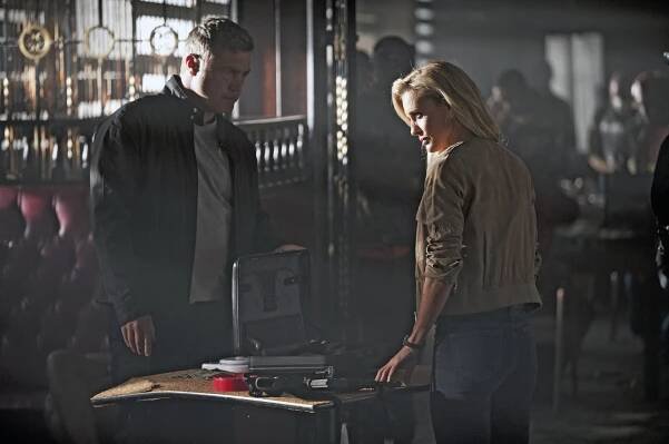 Protiúder - Epizoda 10 - Z filmu - Vincent Regan, Stephanie Vogt