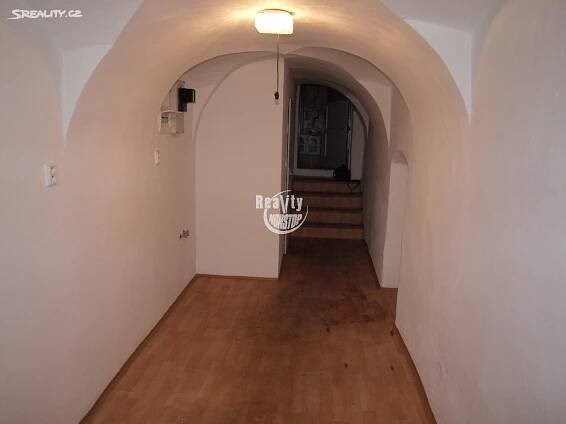 Pronájem bytu 1+kk 15 m², Znojemská, Jihlava