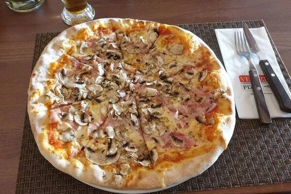 Pizzeria-Ristorante Venezia foto 1