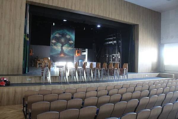 Kulturní dům Strážničan ve Strážnici do dokončení kompletní rekonstrukce a modernizace.