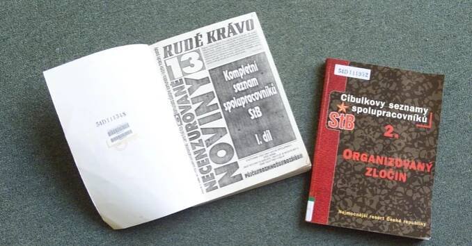 Tajemství 90. let odhaleno: Už se ví, kdo vynesl seznamy StB. Diskety vezl i dnešní poslanec