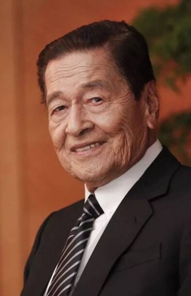 Eddie Garcia dead: Veteran actor and film director dies at 90 after fall left him in coma
