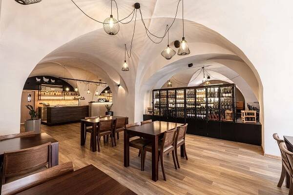 Slepičák, Restaurace a Wine Bar – IP atelier