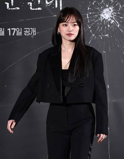 Im Si Wan, Chun Woo Hee a Kim Hee Won prehovorili o svojom novom Netflix hite Unlocked - Asianstyle
