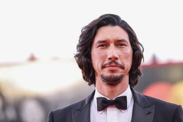 Vzdal se kvůli němu části honoráře. Adam Driver představil film o Enzovi Ferrarim