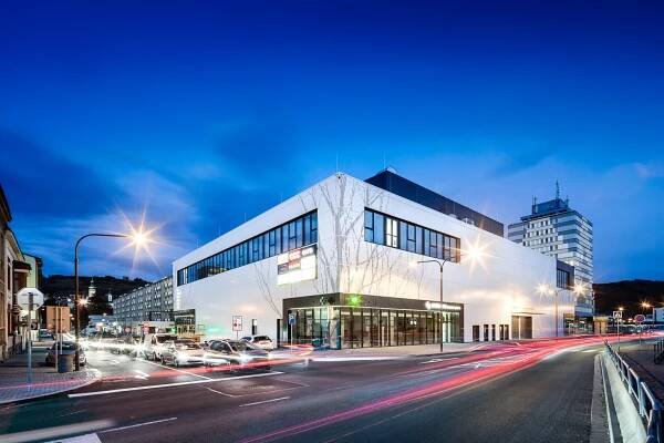 Smetanova obchodní galerie ve Vsetíně | nodum atelier