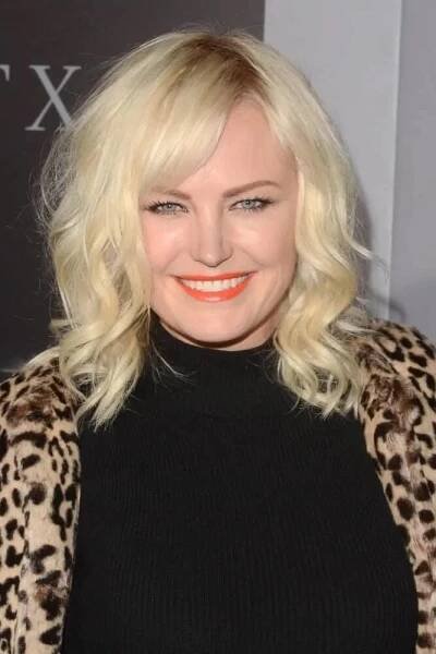 Malin Akerman wore  a loose, wavy bob with side-swept bangs for the LA Special Screening of The Space Between Us last January 17, 2017.