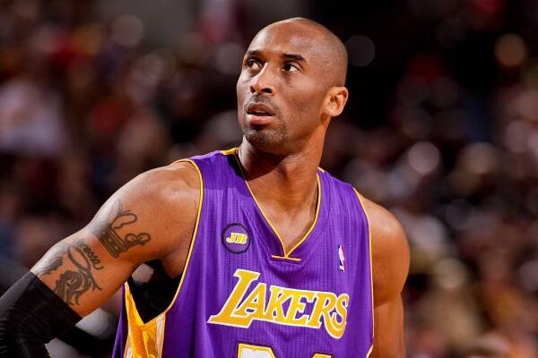 Kobe in the spotlight on the court