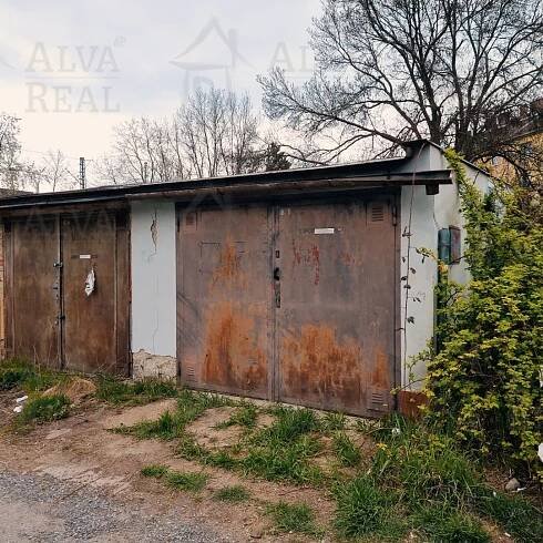 Pronájem garáže 19 m2 v Brně, Židenicích, při ul. Markéty Kuncové v Brně ALVA REAL
