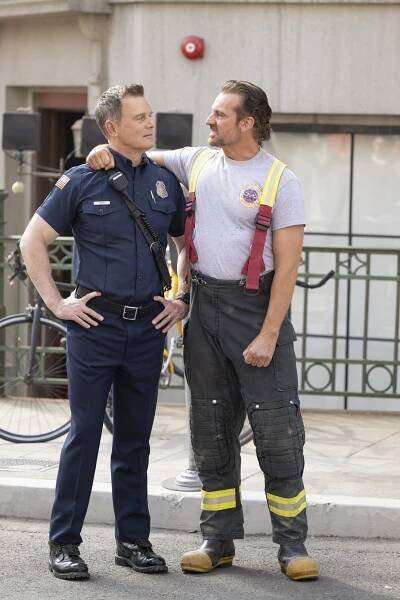 Peter Krause, Callum Blue - Záchranáři L. A. - Hotshots - Z filmu