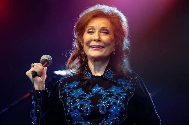 Loretta Lynn's Top Songs: 10 Essential Tracks
