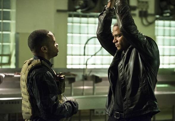 Arrow - Série 4 (S04) (2015) | Filmotéka | ČSFD.cz