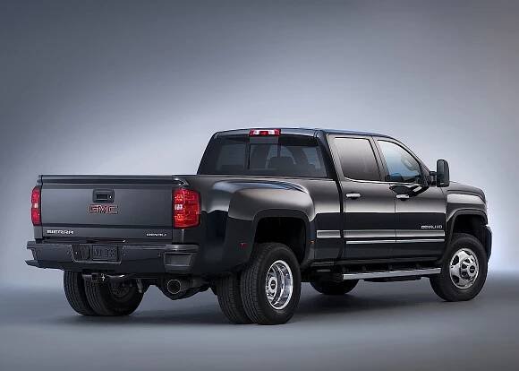 GMC Sierra 3500HD Crew Cab (2014) detailní informace, videa, motorizace a zajímavosti