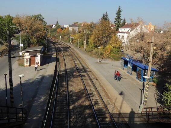 Dálnice v centru, konec cukrovaru i modernizace. Proč mizí pražská nádraží?