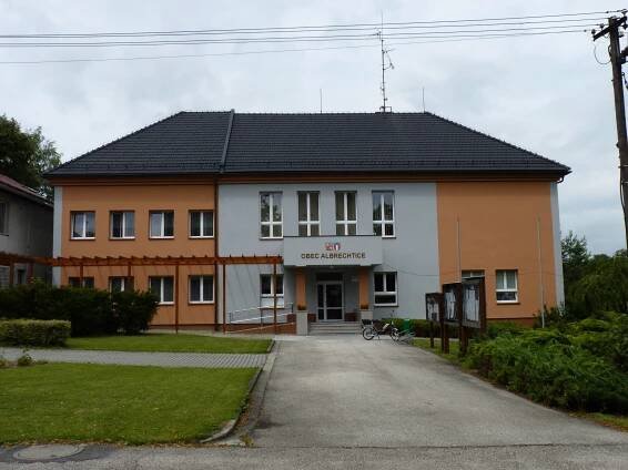 Soubor:Albrechtice, obecní úřad.JPG – Wikipedie