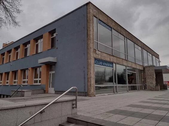 Riziko? Strážnice si kvůli domu kultury půjčí sto milionů, zavřeno do konce roku