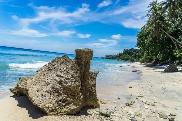 Sabang Beach Rock Waves
