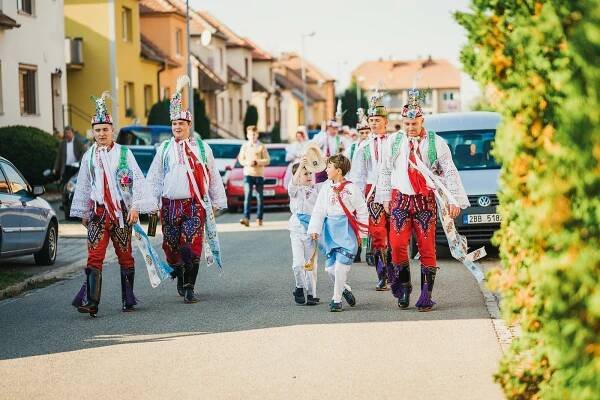 Krása tradice. Charvátská Nová Ves oslavila svoje krojované hody. Podívejte se