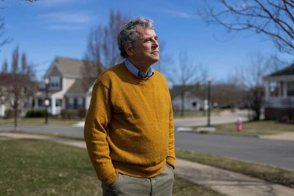 A portrait of former Senator Sherrod Brown of Ohio outside his home in Cleveland.