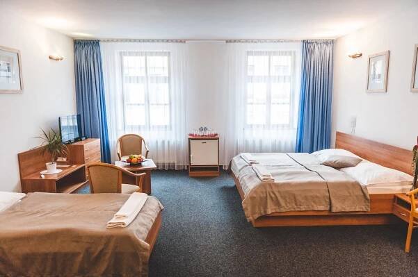 HOTEL U ČESKÉ KORUNY, Hradec Králové | Hotel.cz