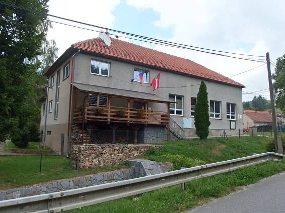 Soubor:Věžná (ZR), OÚ.jpg