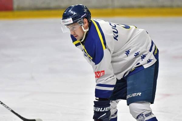 Jen dohrávat sezónu? Ne, chceme hrát play-off! Burcuje odchovanec Štěpán Kuchynka | HC Slovan Ústí nad Labem