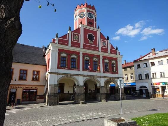 Police nad Metují - městský úřad foto 2