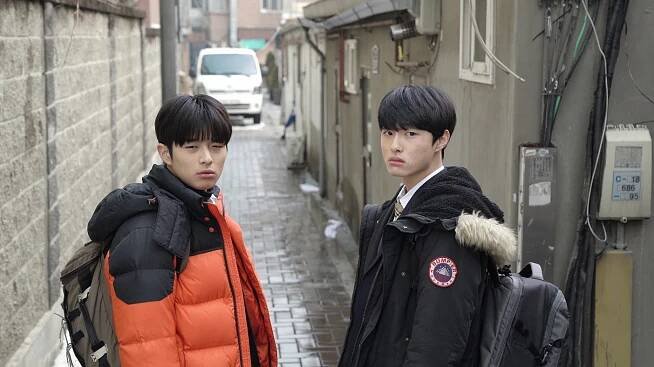 Sang-yeon Son, Chan-yeong Yoon - Eoje ileun modu kwaenchanhha - Z filmu