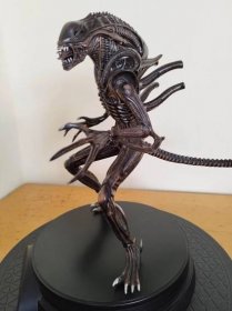 Alien - Vetřelec Classic Alien výrobce Palisades Warrior no Sideshow - Sběratelství