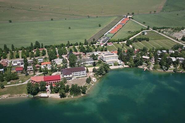 Holiday Village Senec - Slovensko - Bratislava a okolie - Slnečné jazerá - doprava vlastní