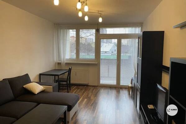 Pronájem bytu 2+1 s balkonem a vybavením – Frýdek-Místek, ul. Jiřího Trnky