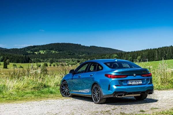 Test BMW M235i xDrive Gran Coupé 2020: Vzhledově možná rozporuplné, jízdně skvělé - roadblog.cz