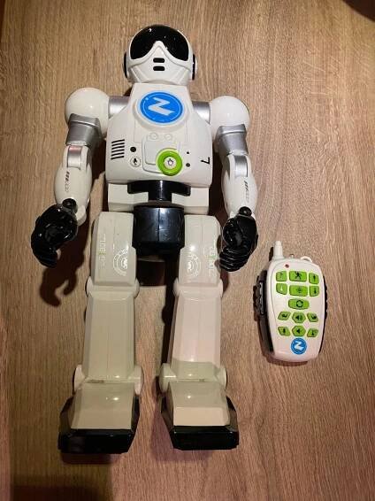 Interaktivní robot Zigy