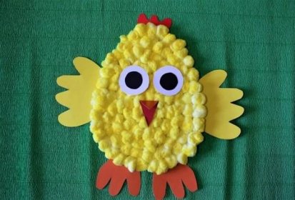 Aplikace "Kuře": řemeslo z kruhů barevného papíru pro děti ve věku 2-3 let. Jak udělat kuře na louce a ve vejci?