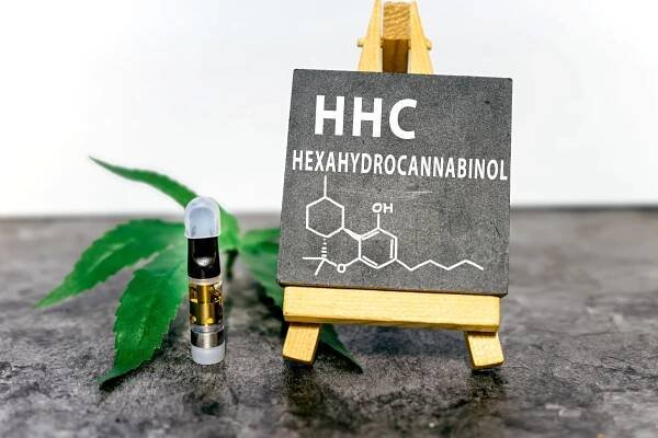 Legální droga mladých: Může HHC poškodit mozek?
