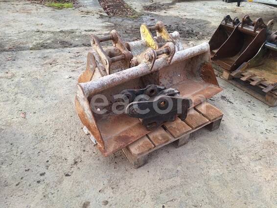 RYCHLOUPÍNÁK A LŽÍCE PRO TAKEUCHI TB 125/228