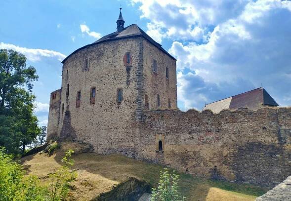Hrad Točník