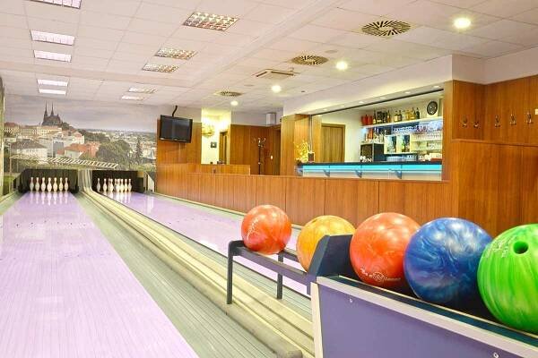 Bowling bar - Hotel Avanti Brno -