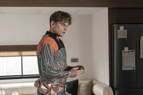 Franšíza - Scéna 83: Příchod Chrchlana - Z filmu - Billy Magnussen