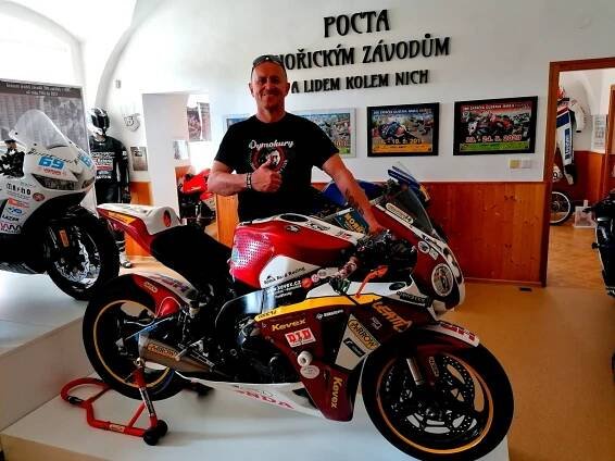 „120 let na závodní motorce.“ Nová výstava Musea Czech road racing Hořice