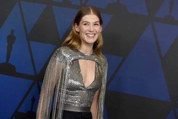 Rosamund Pike to narrate audiobook of 'The Eye of the World'