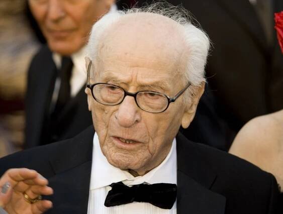 Eli Wallach