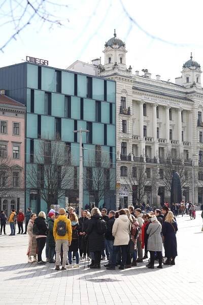 Brno před sto lety: podívejte se na oslavy Mezinárodního dne průvodců