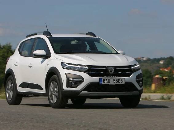 TEST Dacia Sandero Stepway 1.0 TCe (67 kW) CVT – Levné auto, levný automat