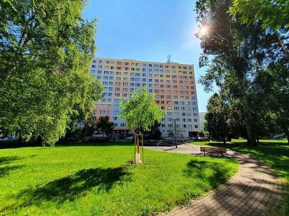 N49482 - Prodej bytu 3+1 se zasklenou lodžií, 80 m2 - Pardubice - Polabiny
