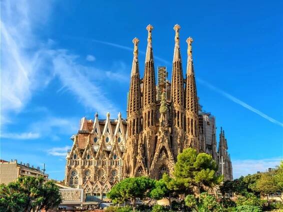 Letecký eurovíkend Barcelona s průvodcem