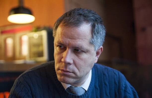 Rektor Jihočeské univerzity: Stačilo by, aby politici nešli do úplných kanálů